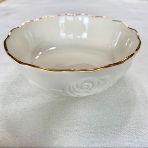 Lenox rosebud bowl. Cream & gold. Great condition